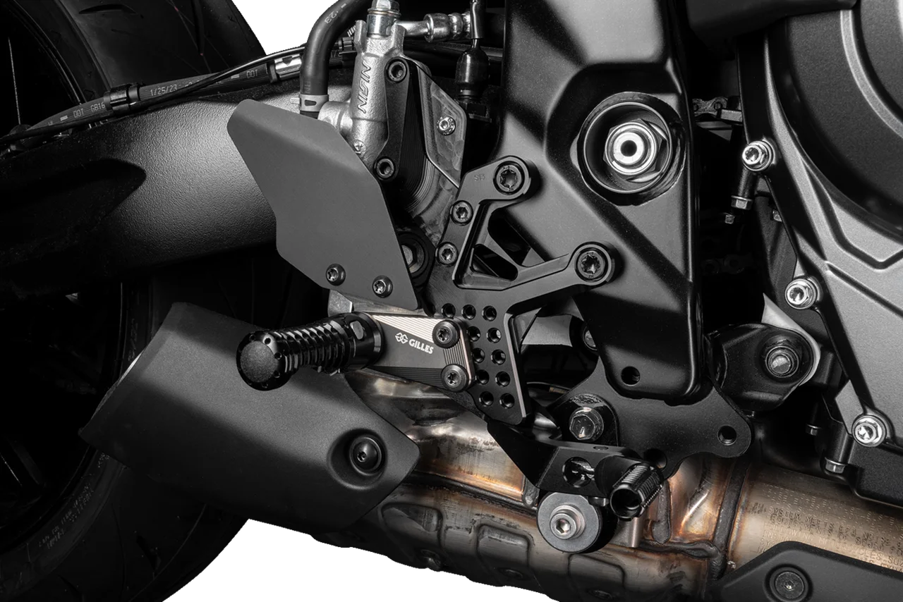 Commandes reculées GILLES TOOLING AS31GT3 - Yamaha R1 - Miniature 2
