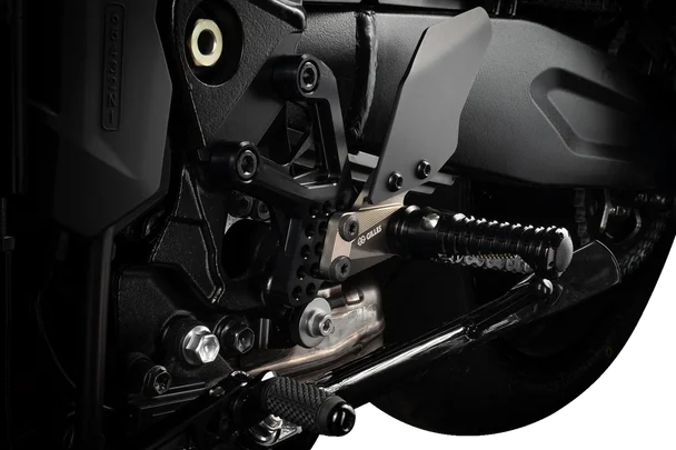Commandes reculées GILLES TOOLING AS31GT3 - Yamaha R1 - Miniature 3