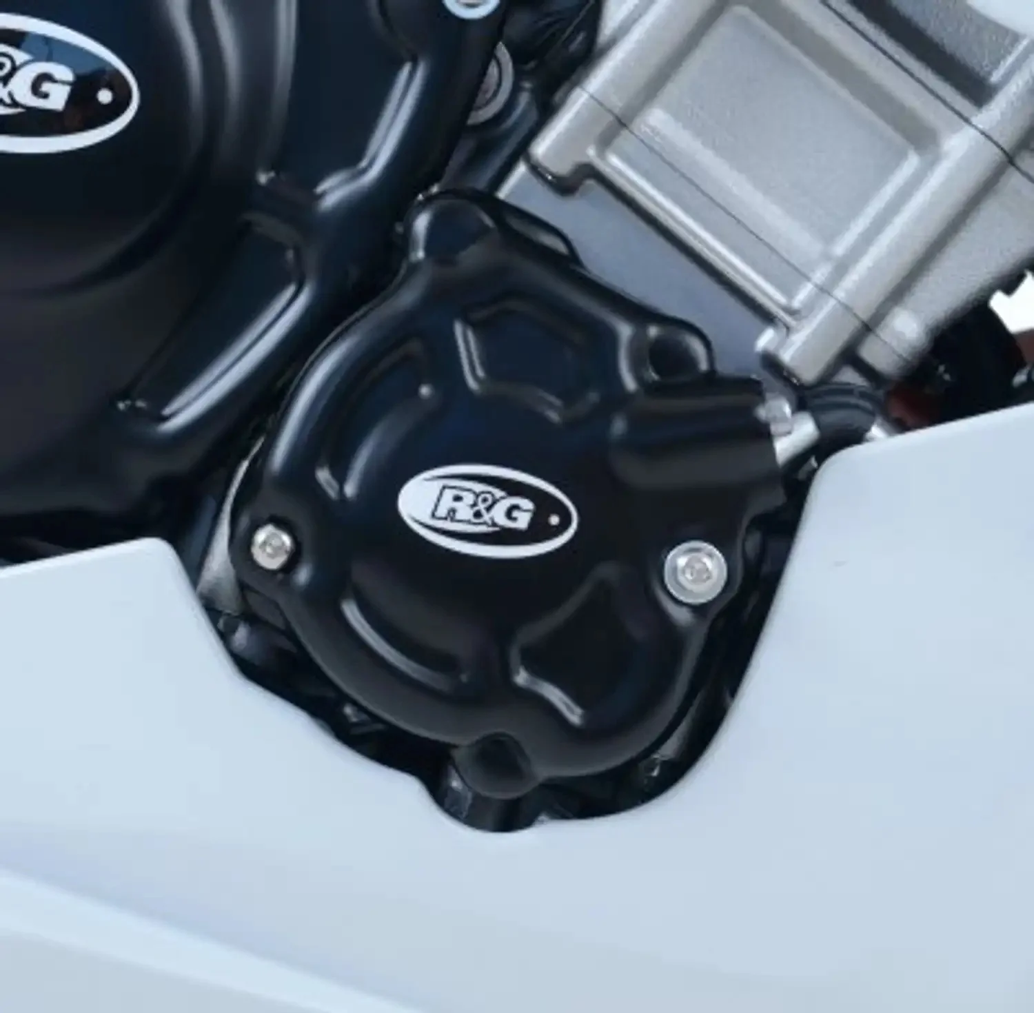 Couvre-carter droit noir R&G RACING - Yamaha MT-10 - Image 1