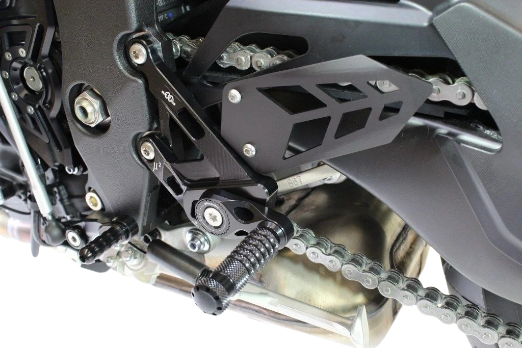 Commandes Reculées MUE2 Gilles Tooling noir - Yamaha MT-10 - Miniature 2
