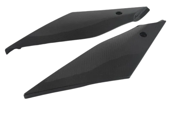 Inserts sous réservoir carbone FULLSIX - Yamaha R1 - Image 1